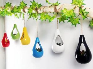Pear Hanging Ceramic Pot