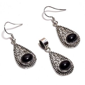 Black Onyx Gemstone 925 Sterling Silver Pendant Earrings Set