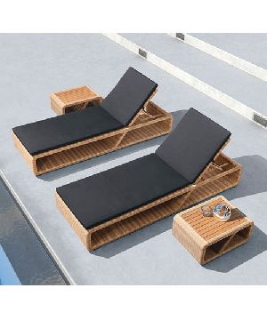 OUTDOOR POOL BEDS