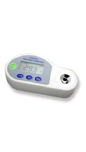 Digital refractometer