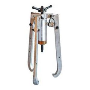 Hydraulic pullers