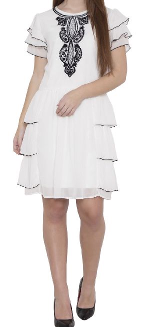 ELV/0005 - WHITE LAYERED DRESS