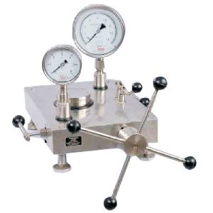 hydraulic pressure tester