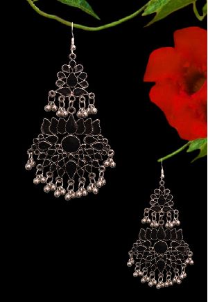 Afgani Black lotus earrings
