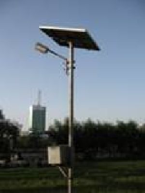 Solar CFL Street Light