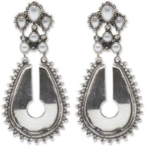 Oxidised Silver Pearl Stiff Earring