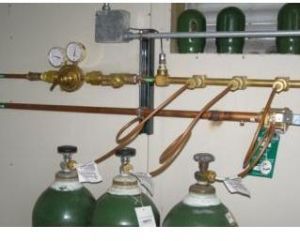 EMERGENCY OXYGEN MANIFOLDS