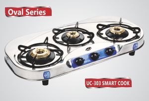 Oval shaped cooktops with jointless body