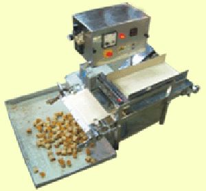 Automatic Bhakarwadi Cutting Machine