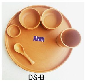 CLAY DINNER SET