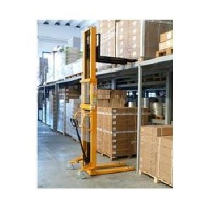 pallet stackers