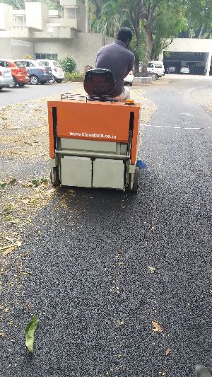 Battery Operated Sweeper Machine