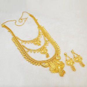 Kalyani Brass Forming Gold Plated Necklace Set