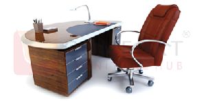 Corporate Wooden Office Table
