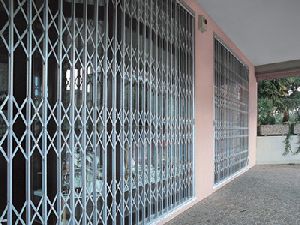 Collapsable Gate