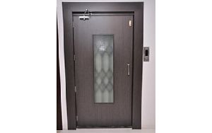 MS SEMI-AUTOMATIC DOOR Lifts