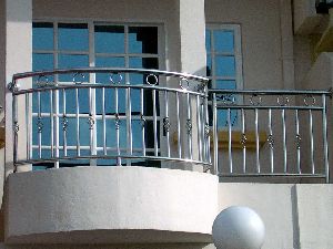Stainless Steel Front Railing