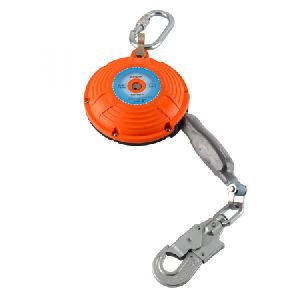 retractable fall arrester