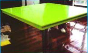 restaurant dining table