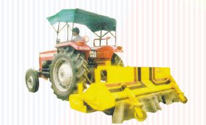 ROAD SWEEPER CLEANING MACHINE