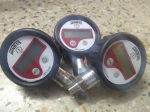 Winters Digital Pressure Gauge -1 To 10 bar