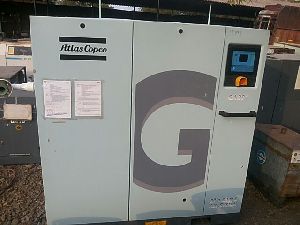 INJECTED ROTARY SCREW AIR COMPRESSOR