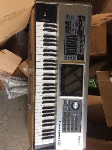 roland fantom g6 keyboard