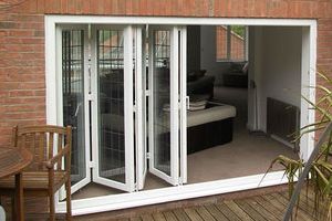 BI-FOLD DOOR