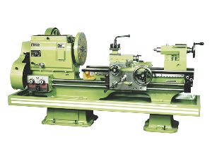 Heavy Duty Lathe Machine