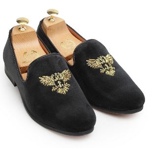 Handmade Zardozi Velvet Black Slip Ons