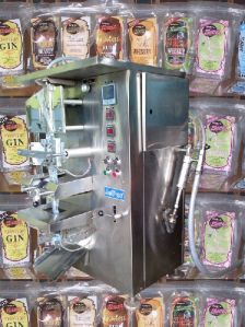 liquors packing machine