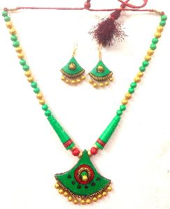Handmade Terracotta Necklace sets is provides a distinct look to your personality