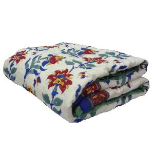 Shahi Phool printed Cotton Baby Quilt