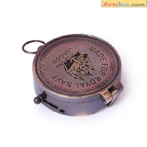 Artshai Antique style Magnetic compass