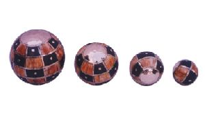 Gifts Items Furniture - Wooden Decorative Balls