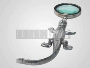 Alligator MAGNIFYING GLASS