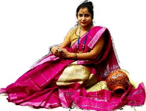 Designer Handloom Cotton Silk Zari Checks Saree include in fashion shows
