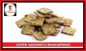 GREEN SANDWICH BHAKHARWADI