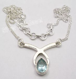 BLUE TOPAZ GEMSTONE New TRENDY Necklace