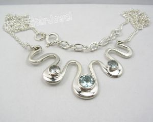 BLUE TOPAZ Lovely Chain Necklace