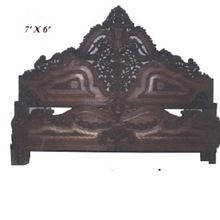 Wooden HAND MADE Antique Bed