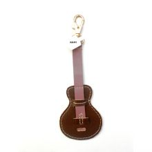 GUITAR SHAPE LEATHER KEY CHAIN