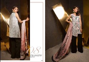 Designer Pakistani Suit 04