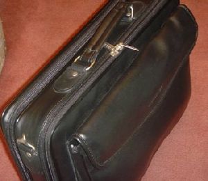 Genuine leather laptop bag