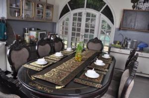 Animal Brocade Table Mat Set