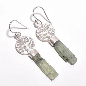 925 Sterling Silver Matt Finished Handcrafted Green Kyanite Raw Gemstone Earrings for Girls and Women Supplier