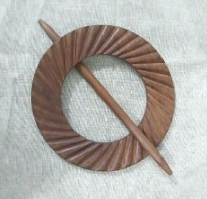 wooden tie back