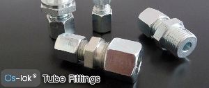 Hydraulic compression fittings