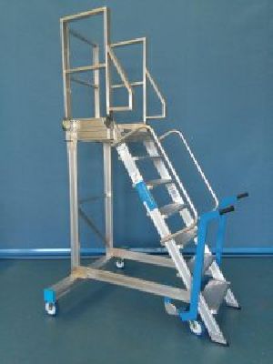 Aluminium Platform Step Ladder (Model AL. 112)