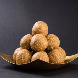 sesame jaggery balls